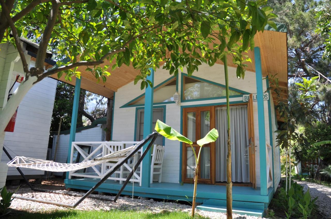 Bellerofon Beach Otel ชิลารึ ภายนอก รูปภาพ